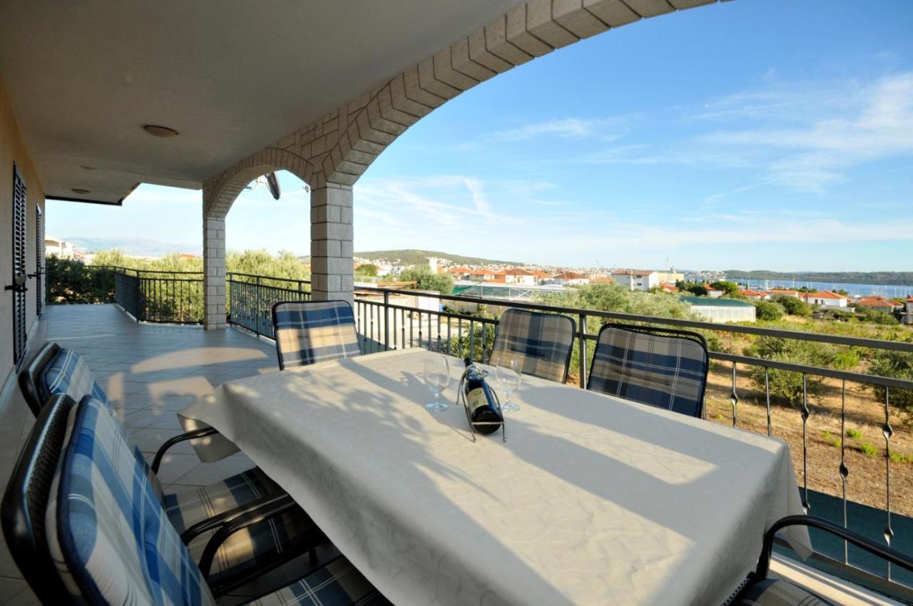 Roso Apartment With Sea View Trogir Extérieur photo