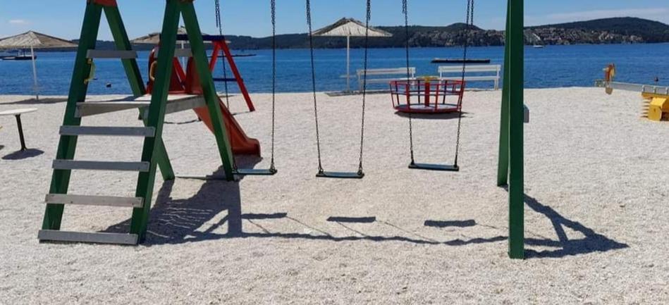 Roso Apartment With Sea View Trogir Extérieur photo